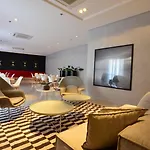 Flat 2 Quartos A 50m Da Perto Da Feirinha *